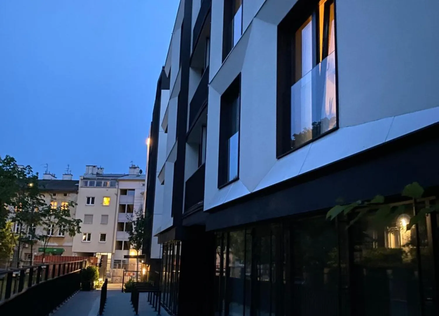 Lux Stays By Torres At K39 Kraków Lägenhet